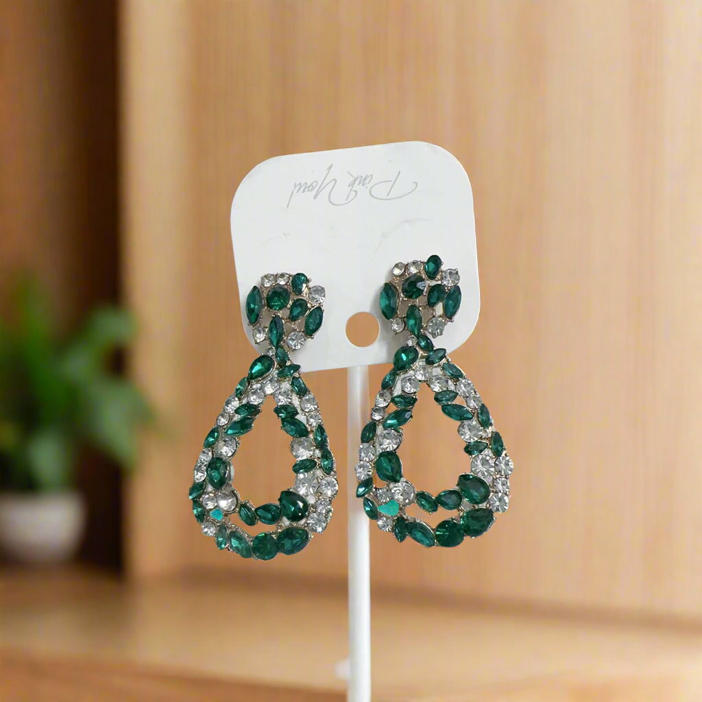 AD emerald Earrings / Statement Piece πΈπΈπΈβ¨ποΈ