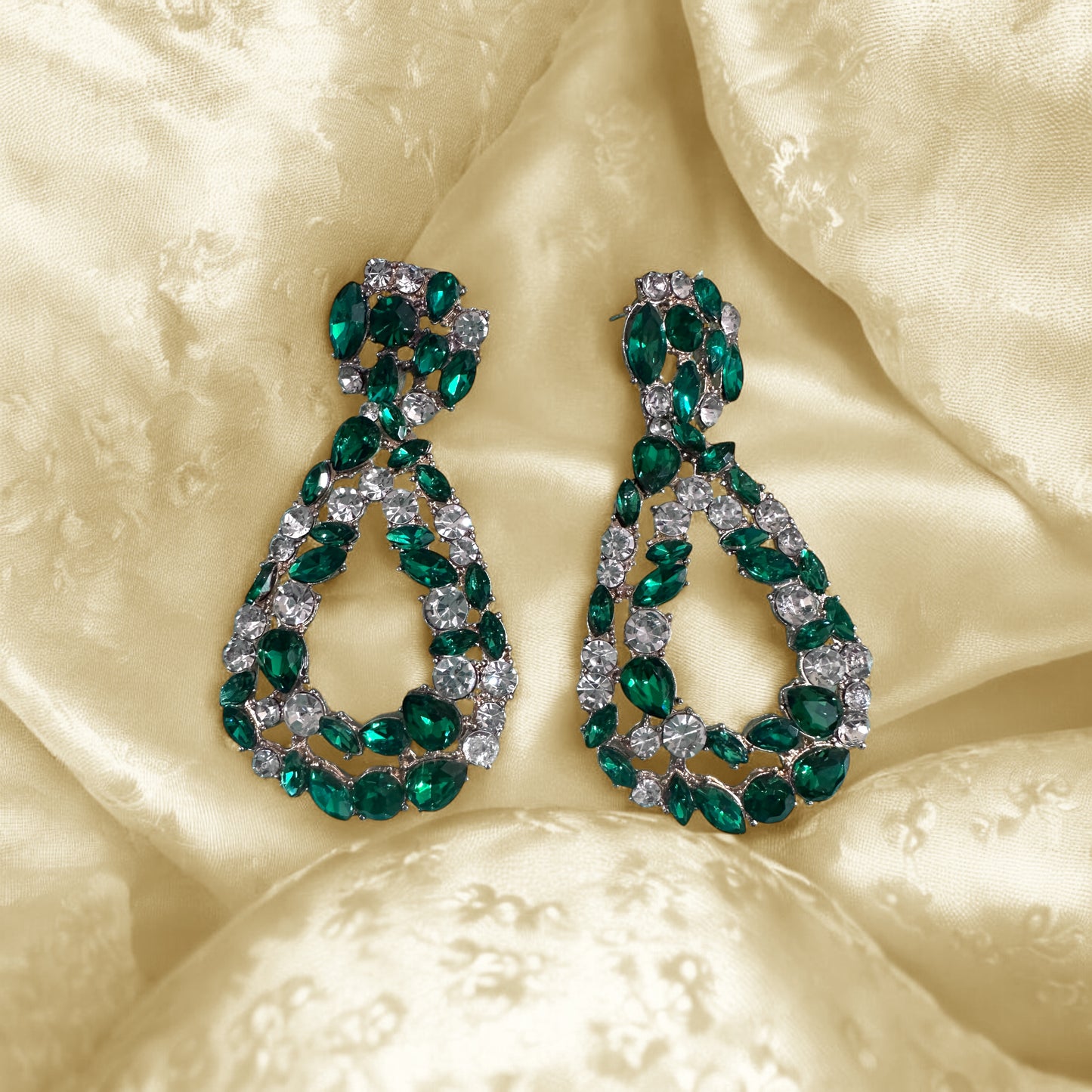 AD emerald Earrings / Statement Piece ๐ธ๐ธ๐ธโจ๐๏ธ