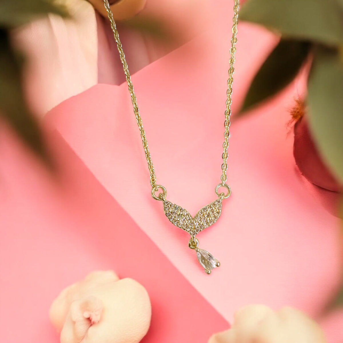 Golden pendant for women πΈπ₯ποΈβ¨