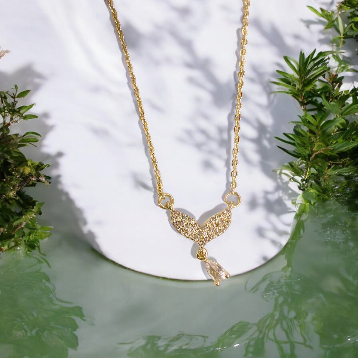 Golden pendant for women πΈπ₯ποΈβ¨