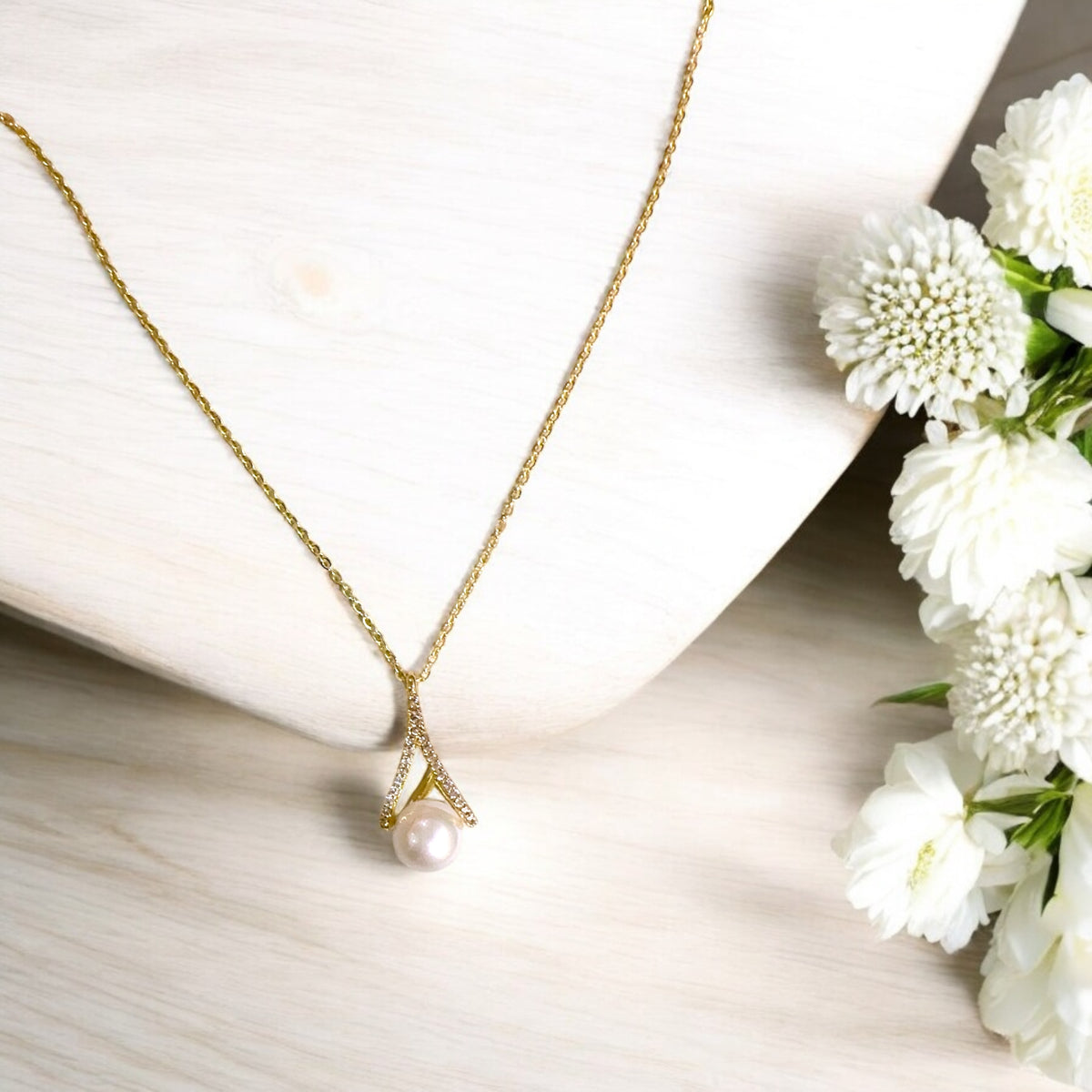 Minimalistic pearl pendant for women πΈπΈβ¨ππ₯°