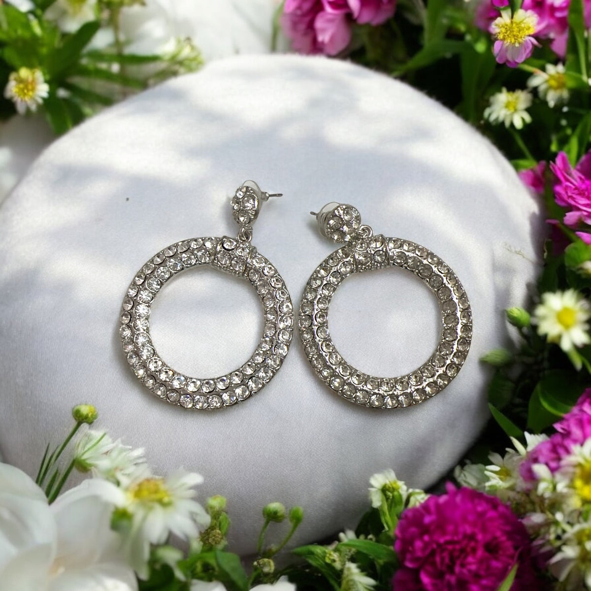 Silver statement 💥Hoop earrings for parties