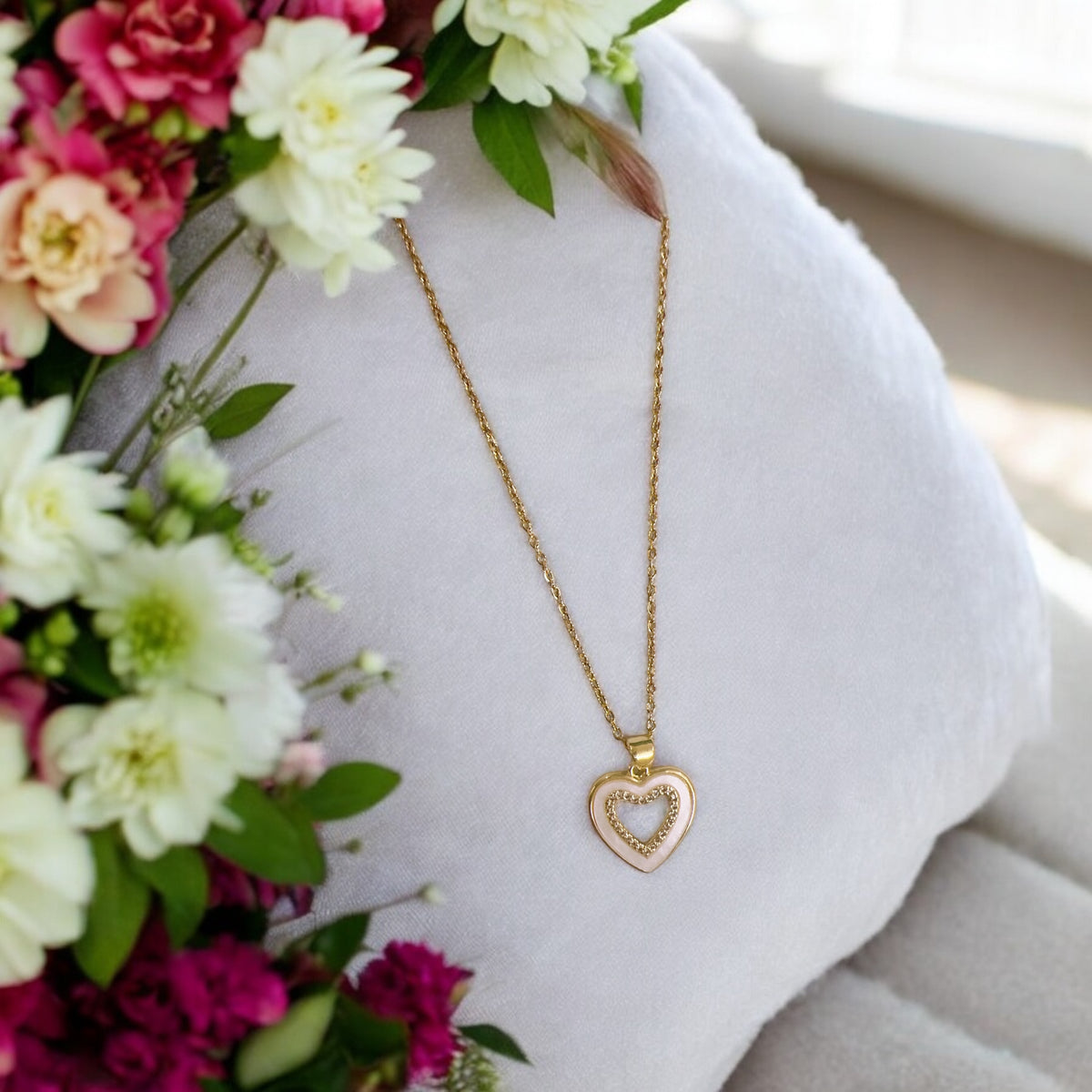 Golden Heart shape Pendant for Women✨💖💐