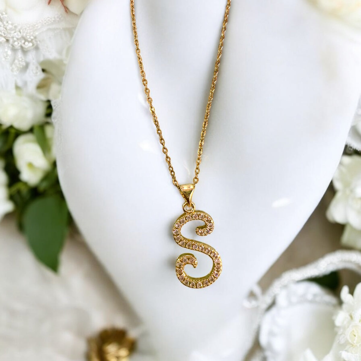 S-shaped pendant😎📩🌸✨ For women