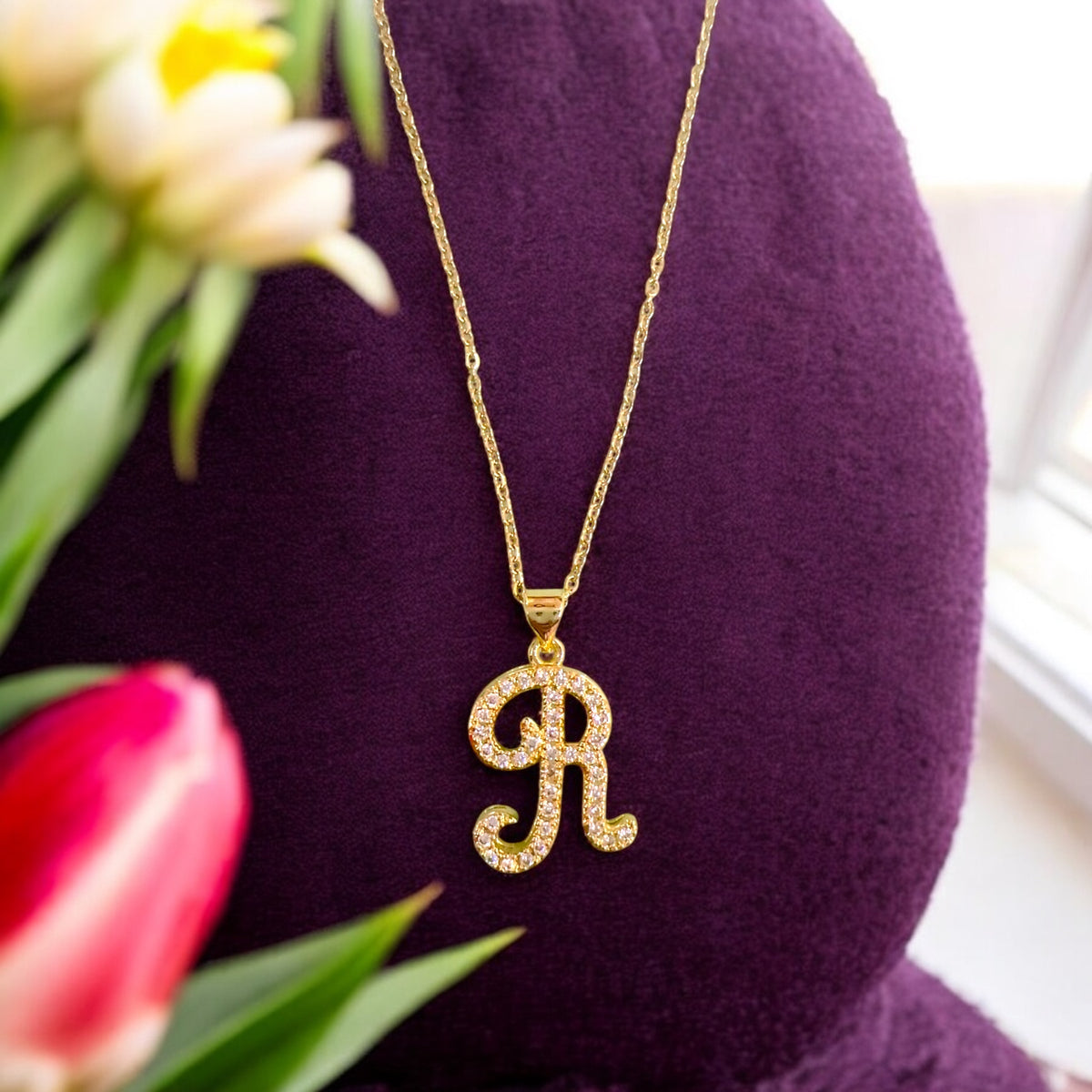 R-shaped pendant❤️✨✨ for Women