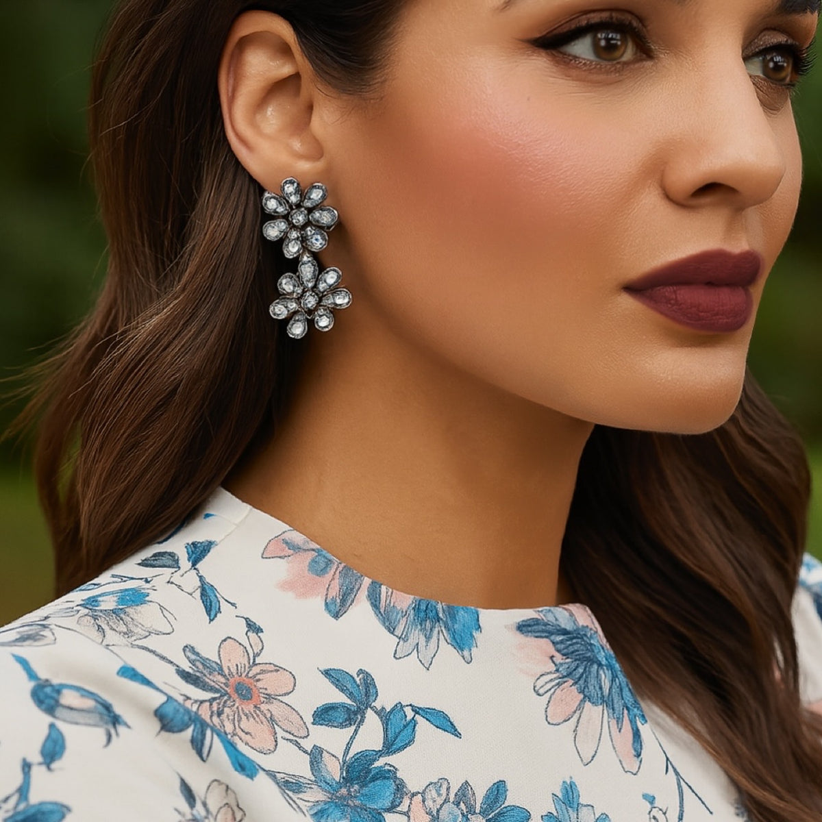 Silver Black Flower shaped earrings for everyday use 🛍️
