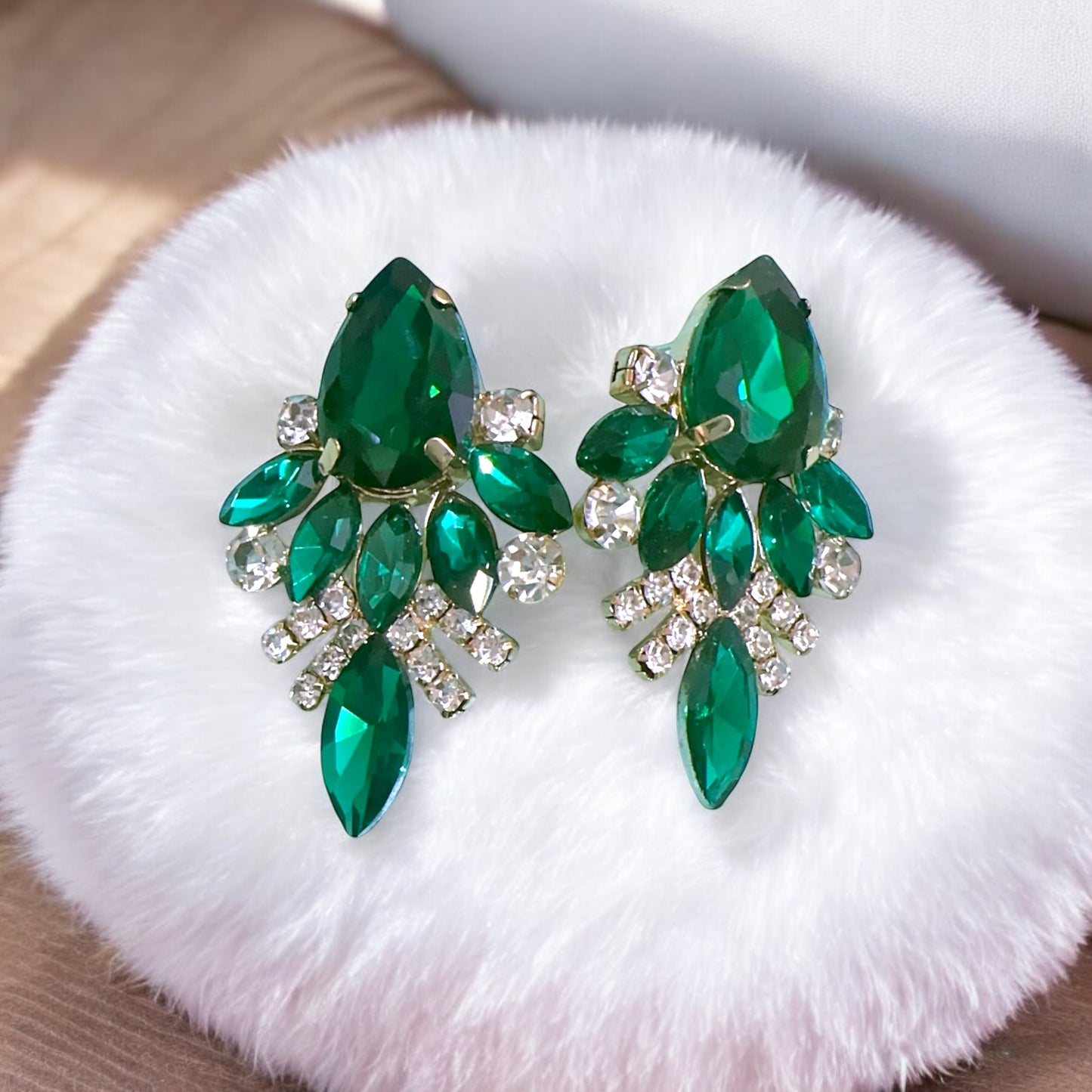 Stunning Green Stone statement EARRING✨🌸✨