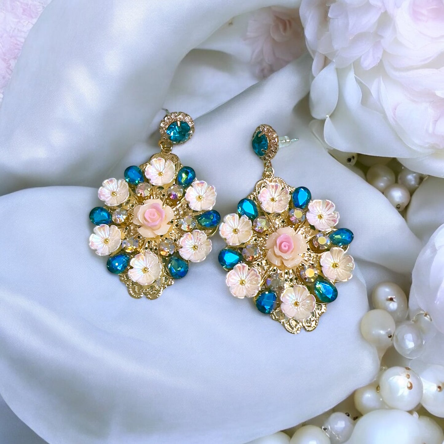 Blue white statement Earrings ✨for women 🌹