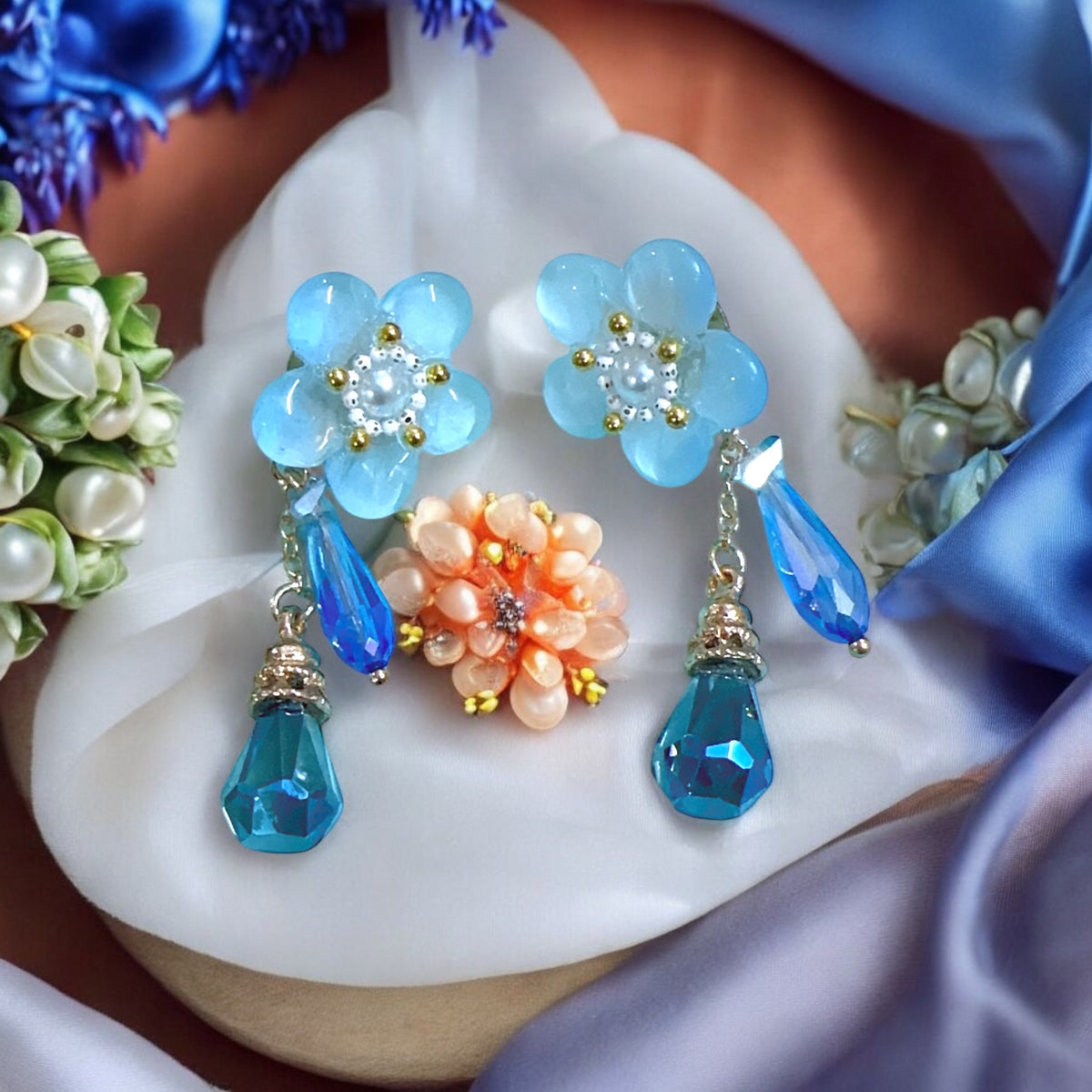 Flower shaped earring for your Best College Days 🌸