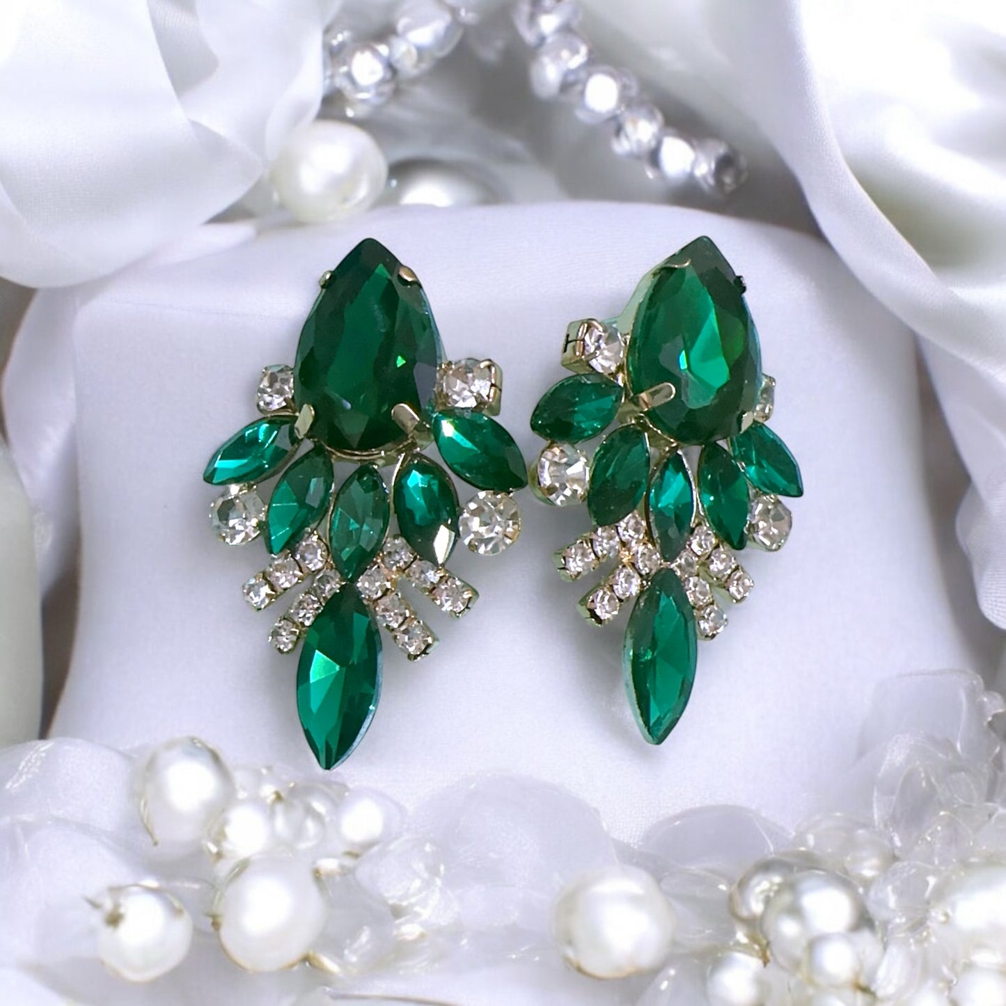 Stunning Green Stone statement EARRING✨🌸✨