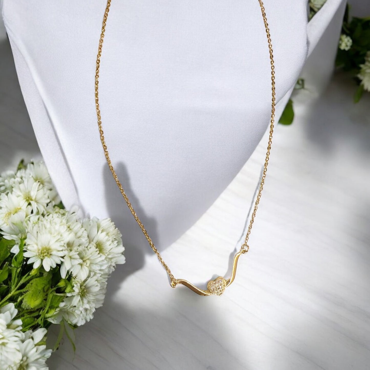 Minimalistic Golden Pendant✨💖for women