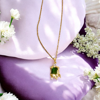 Golden square shaped green stone pendant 💌🥰🌸✨for Women