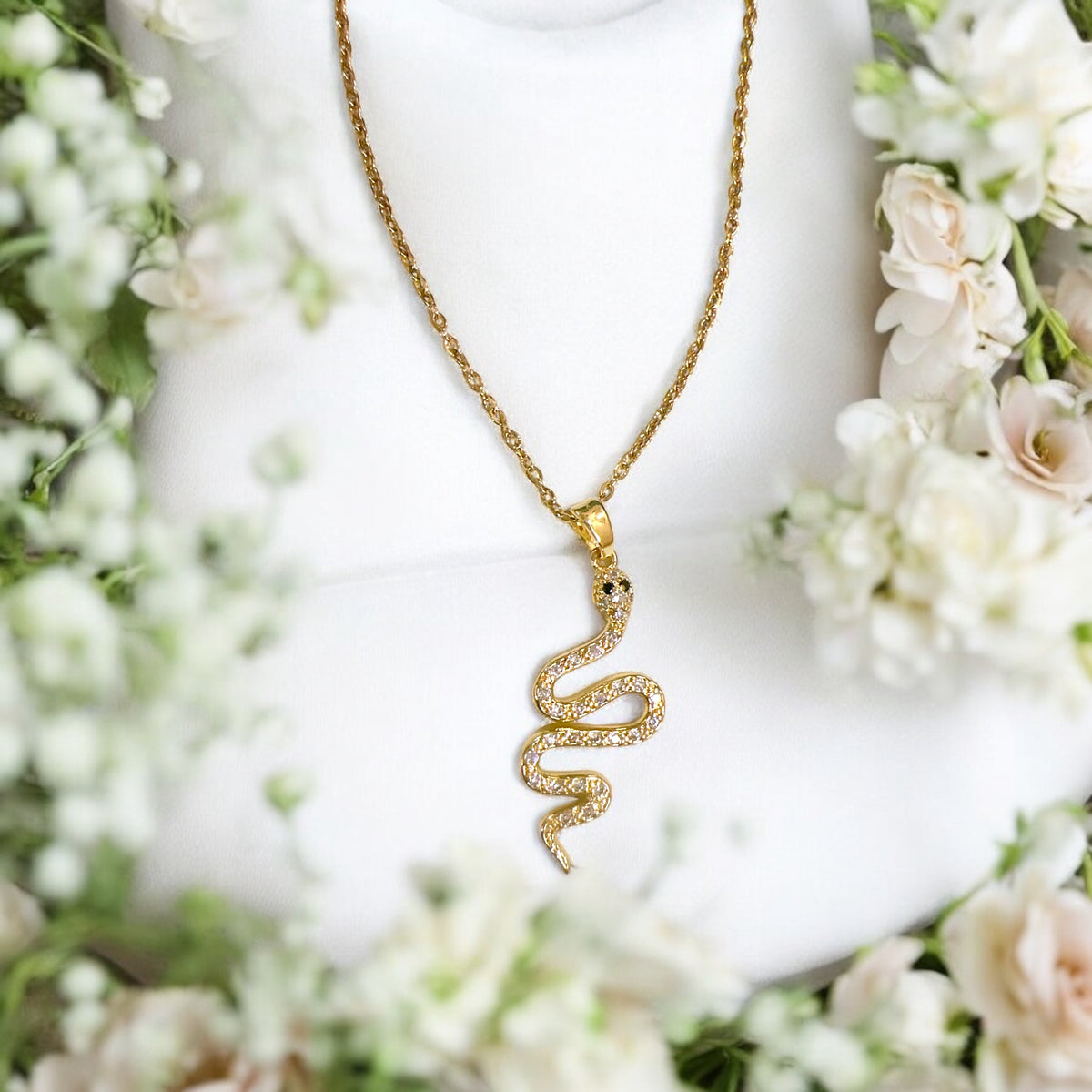 Golden Snake charm pendant for your EX🥲😁💥