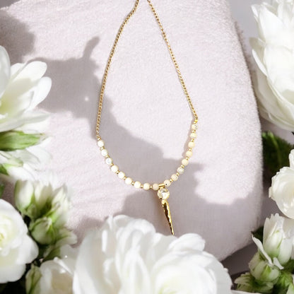 Minimalistic white bead pendant 🌹🛍️🛍️for Women 🥰