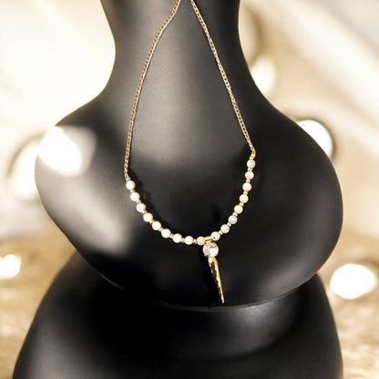 Minimalistic white bead pendant 🌹🛍️🛍️for Women 🥰